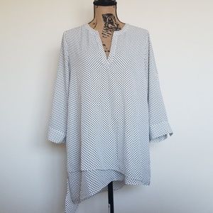 Mid sleeved asymmetrical blouse